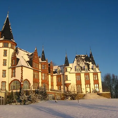 Schloss 4*