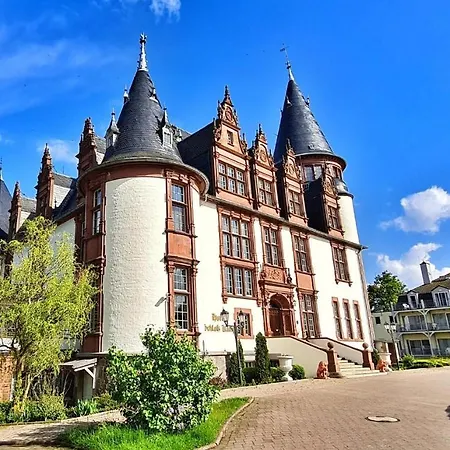 Schloss Hotel 4*